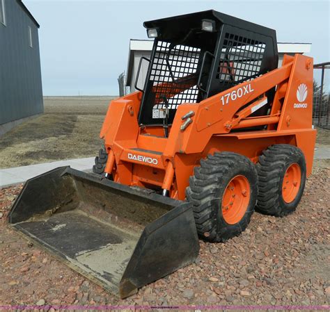 1760xl daewoo skid steer specs|daewoo skid steer dealer locator.